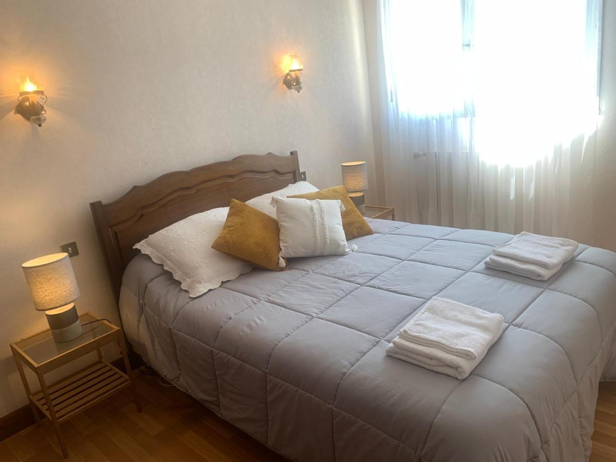A Louer Appartement Dans Une Maison アルカング エクステリア 写真