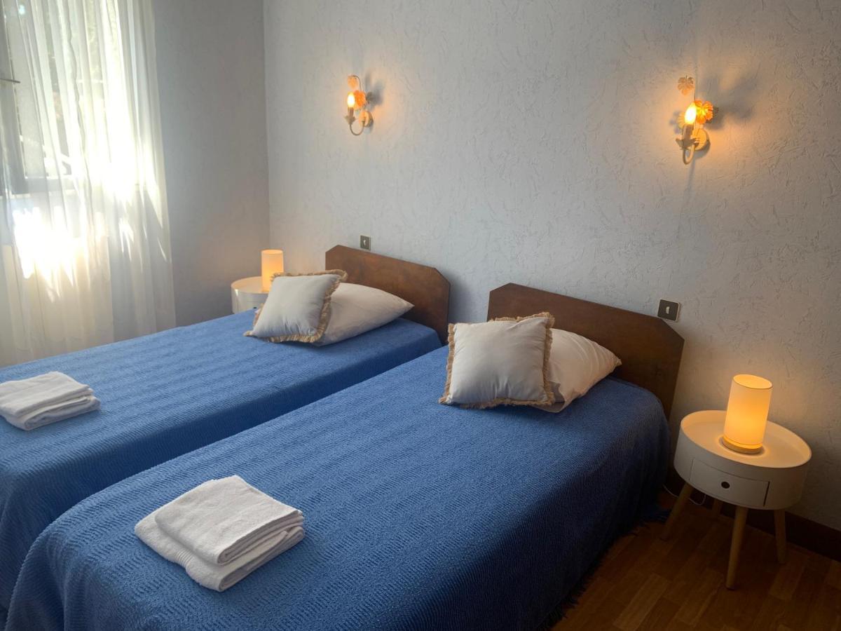 A Louer Appartement Dans Une Maison アルカング エクステリア 写真